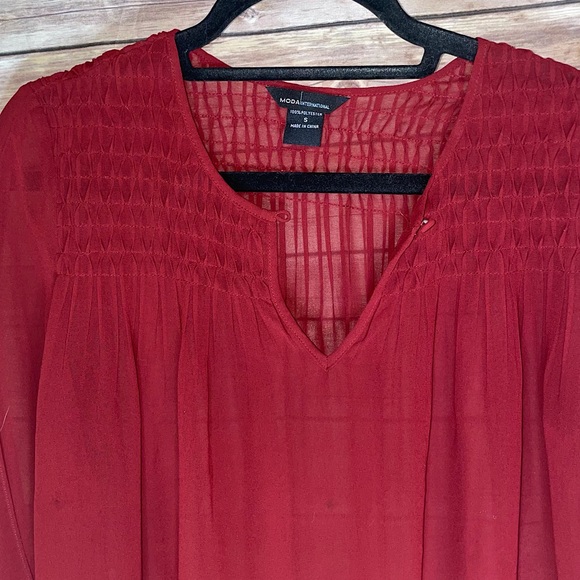 Maroon Sheer Cold-Shoulder Open Sleeve Top - Picture 3 of 4